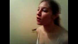 Nouvelle vidéo porno avec couronne coquine et douée